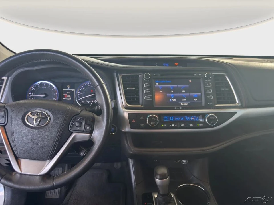 2015 Toyota Highlander - Image 15 of 21