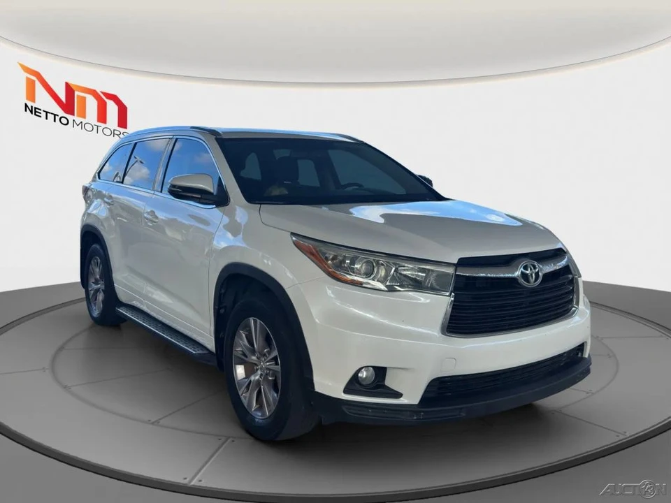 2015 Toyota Highlander - Image 7 of 21