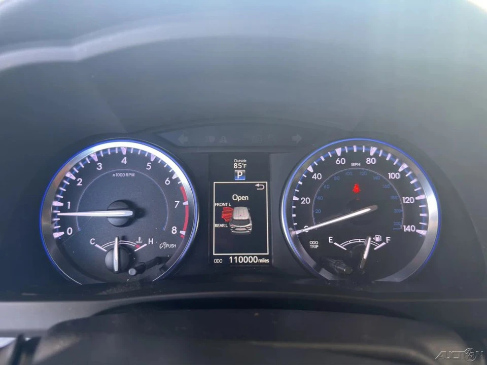 2015 Toyota Highlander - Image 11 of 21