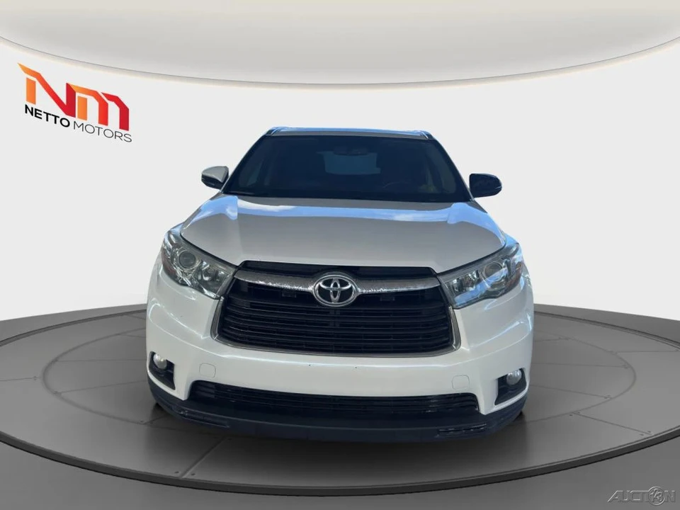 2015 Toyota Highlander - Image 10 of 21