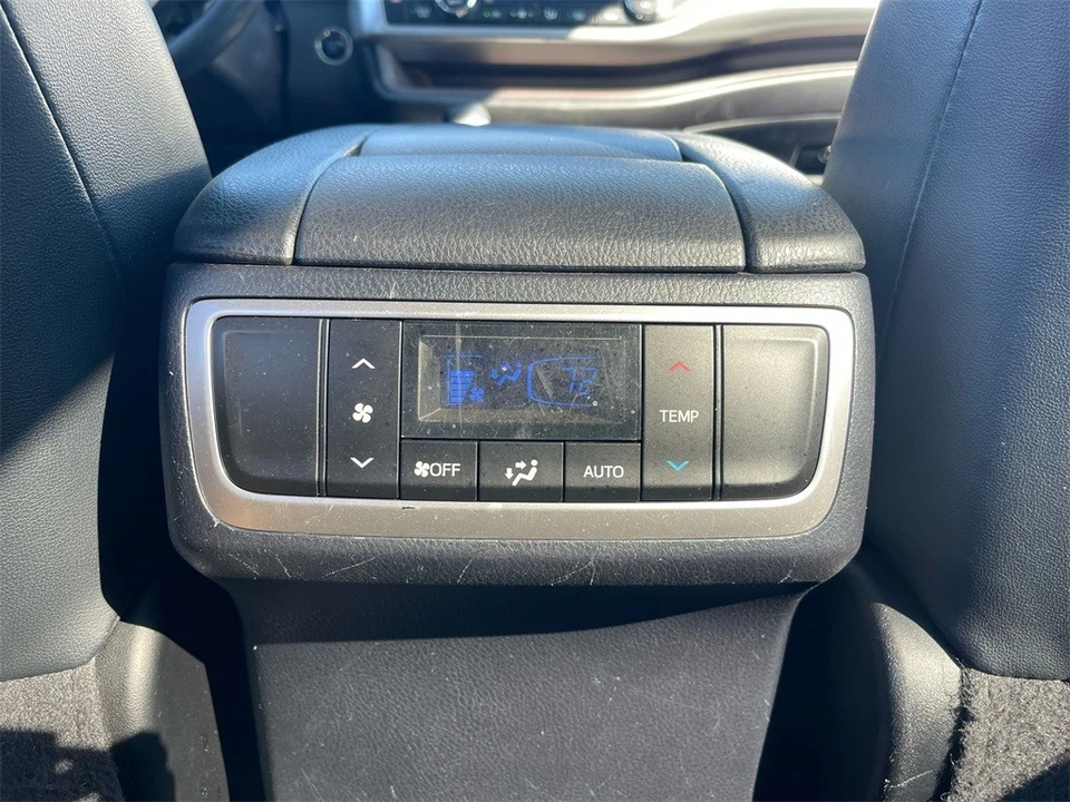 2015 Toyota Highlander - Image 12 of 12