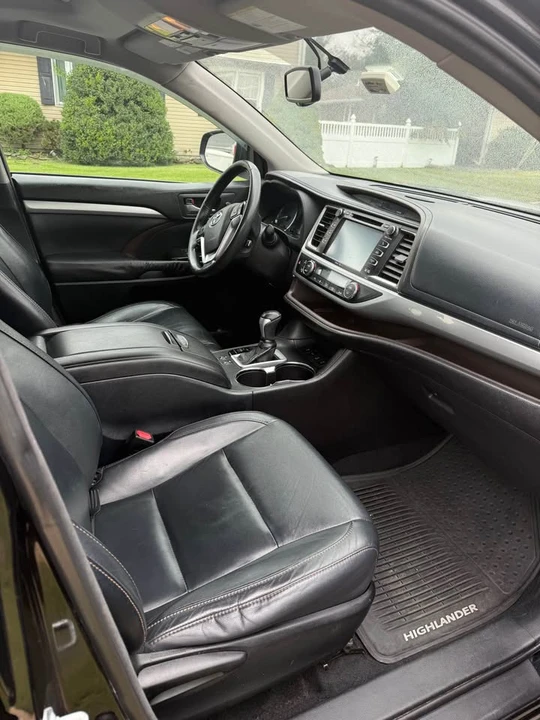 2015 Toyota Highlander - Image 8 of 8