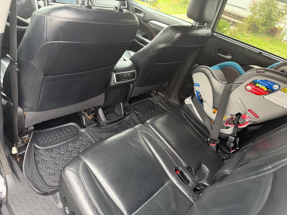 2015 Toyota Highlander - Image 2 of 8