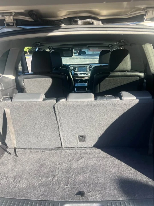 2015 Toyota Highlander - Image 13 of 20