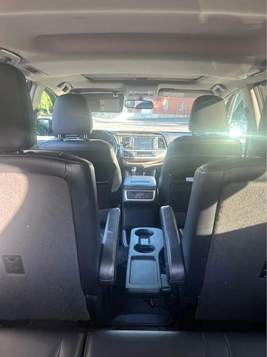 2015 Toyota Highlander - Image 15 of 20