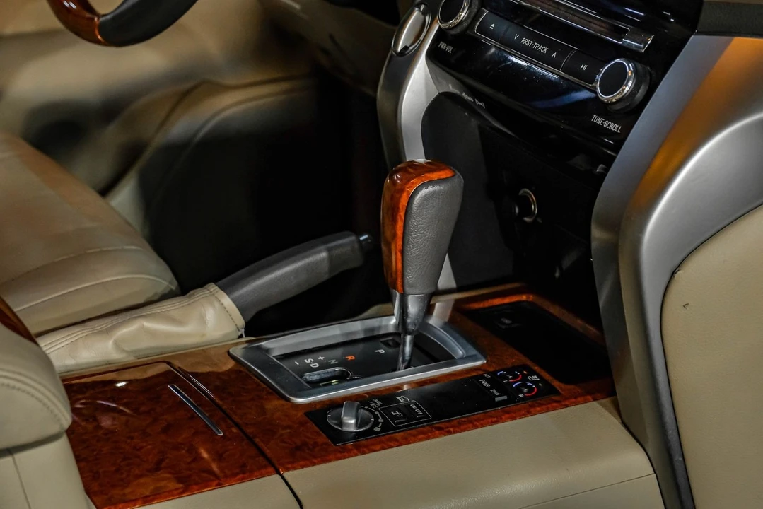 2015 Toyota J200 Land Cruiser - Image 31 of 31