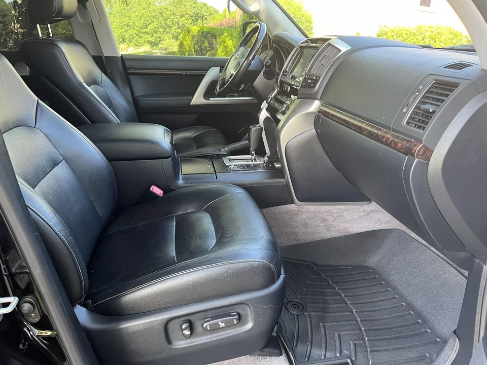 2015 Toyota J200 Land Cruiser - Image 10 of 23