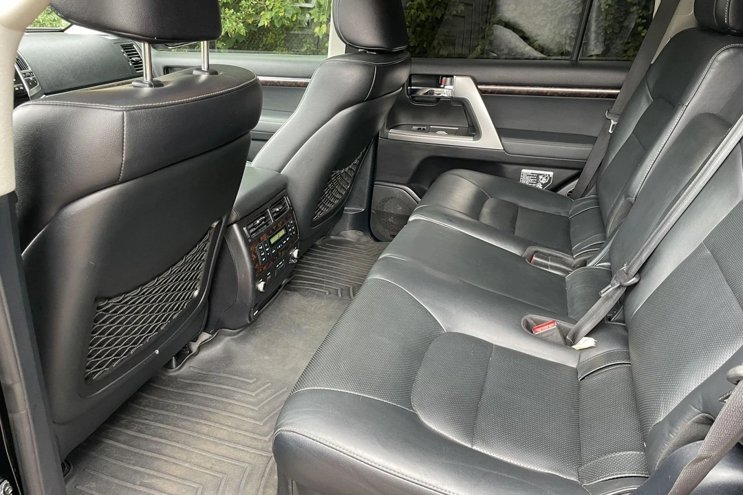 2015 Toyota J200 Land Cruiser - Image 12 of 23