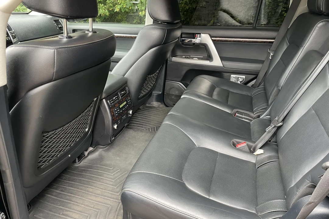 2015 Toyota J200 Land Cruiser - Image 29 of 31