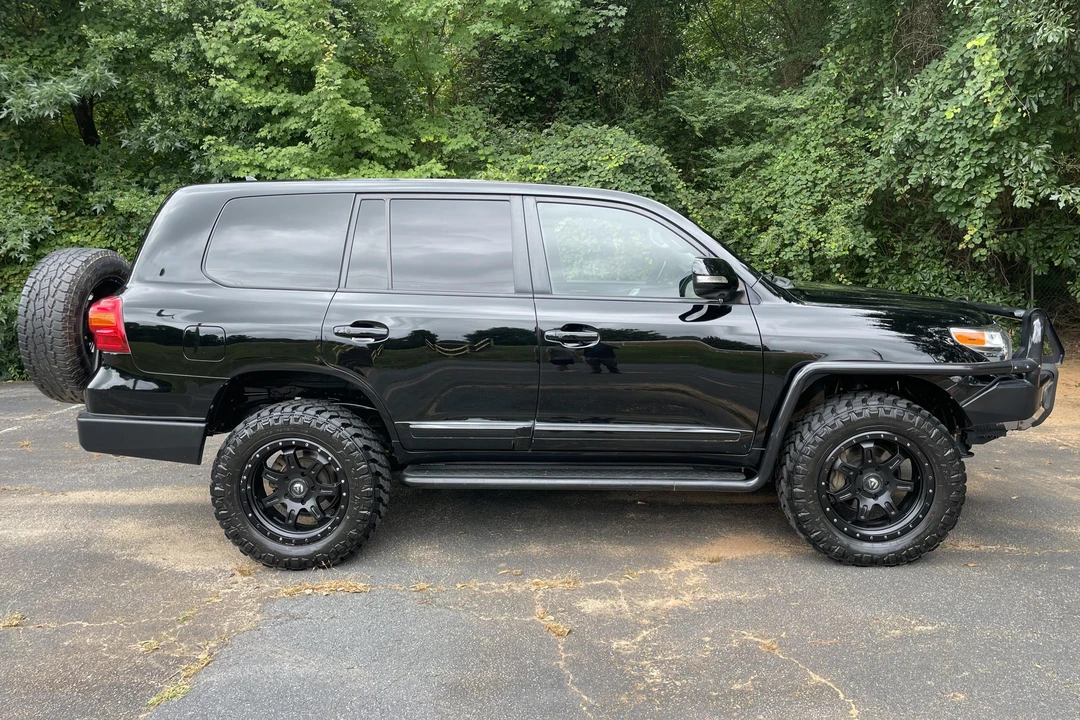 2015 Toyota J200 Land Cruiser - Image 3 of 31