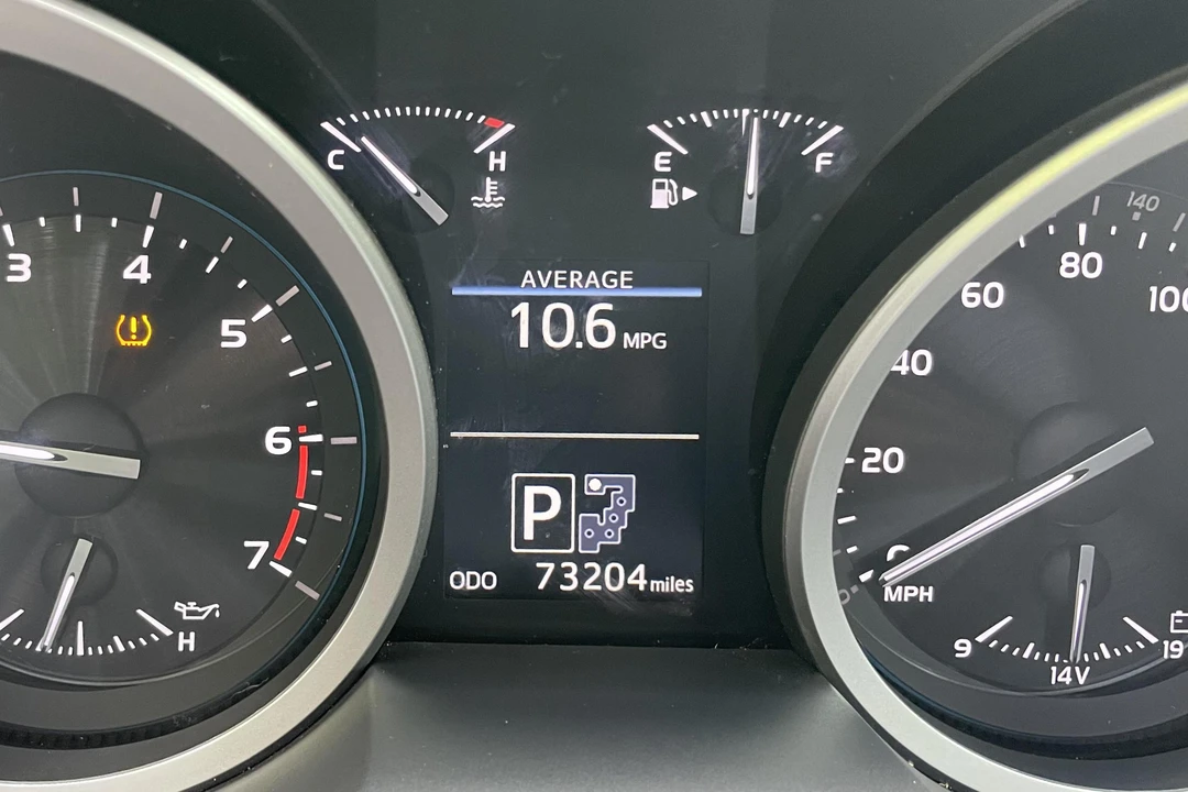 2015 Toyota J200 Land Cruiser - Image 30 of 31