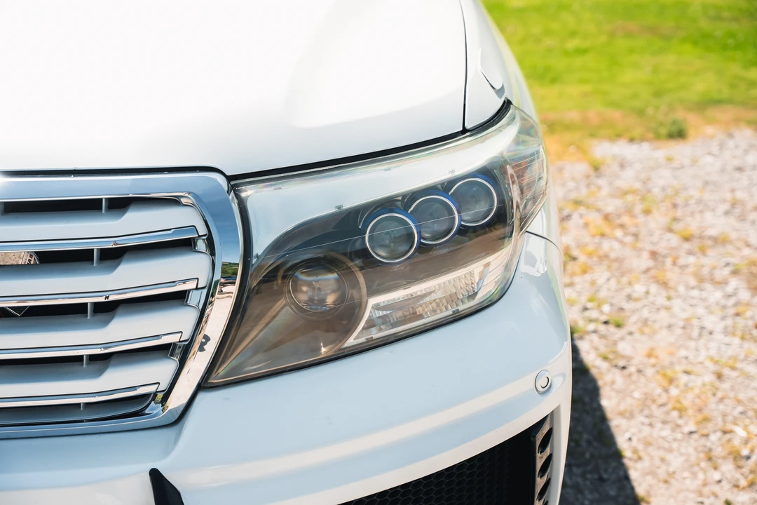 2015 Toyota J200 Land Cruiser - Image 11 of 31