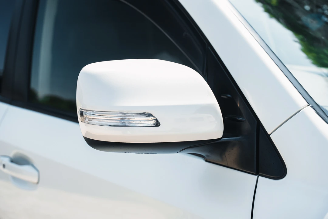 2015 Toyota J200 Land Cruiser - Image 16 of 31