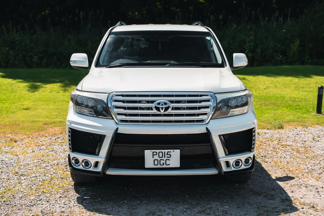 2015 Toyota J200 Land Cruiser - Image 10 of 31