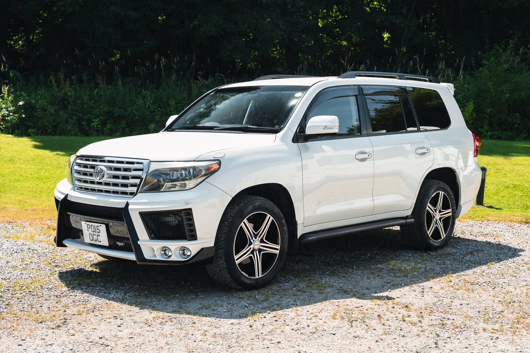 2015 Toyota J200 Land Cruiser - Image 9 of 31