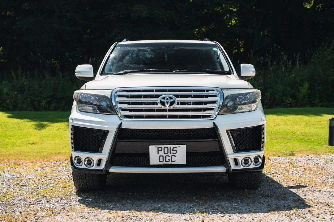 2015 Toyota J200 Land Cruiser - Image 2 of 31