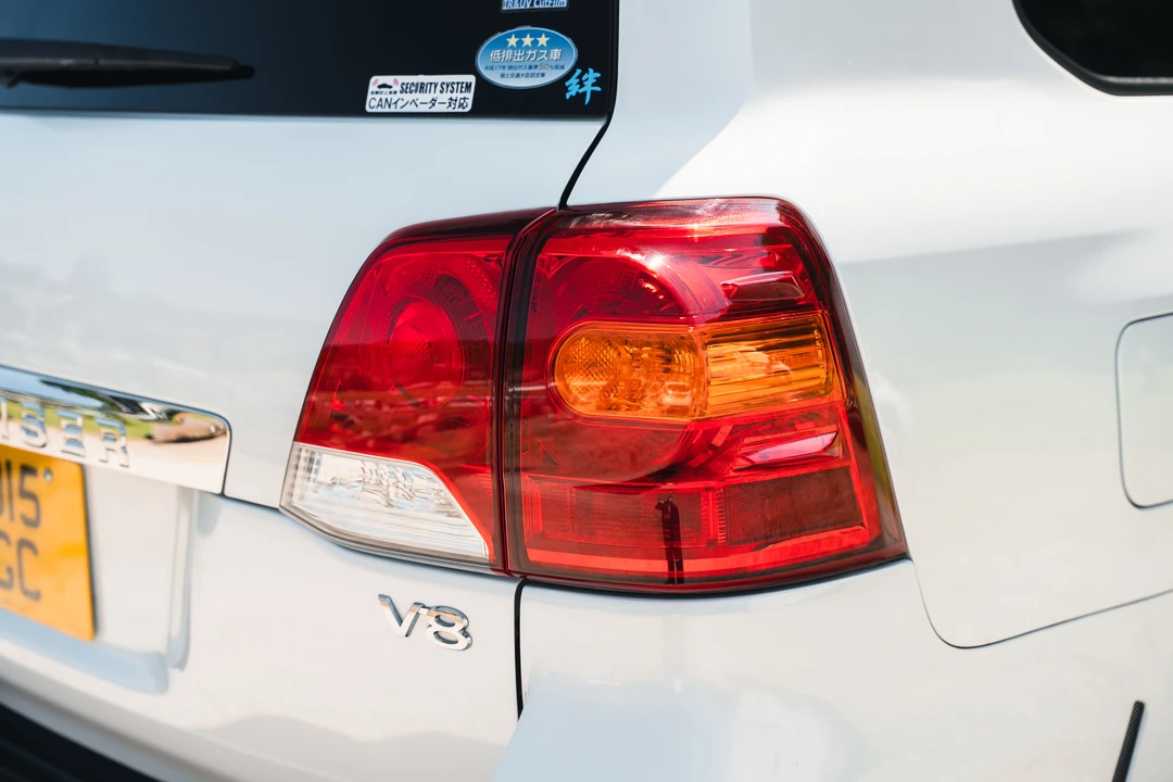 2015 Toyota J200 Land Cruiser - Image 21 of 31