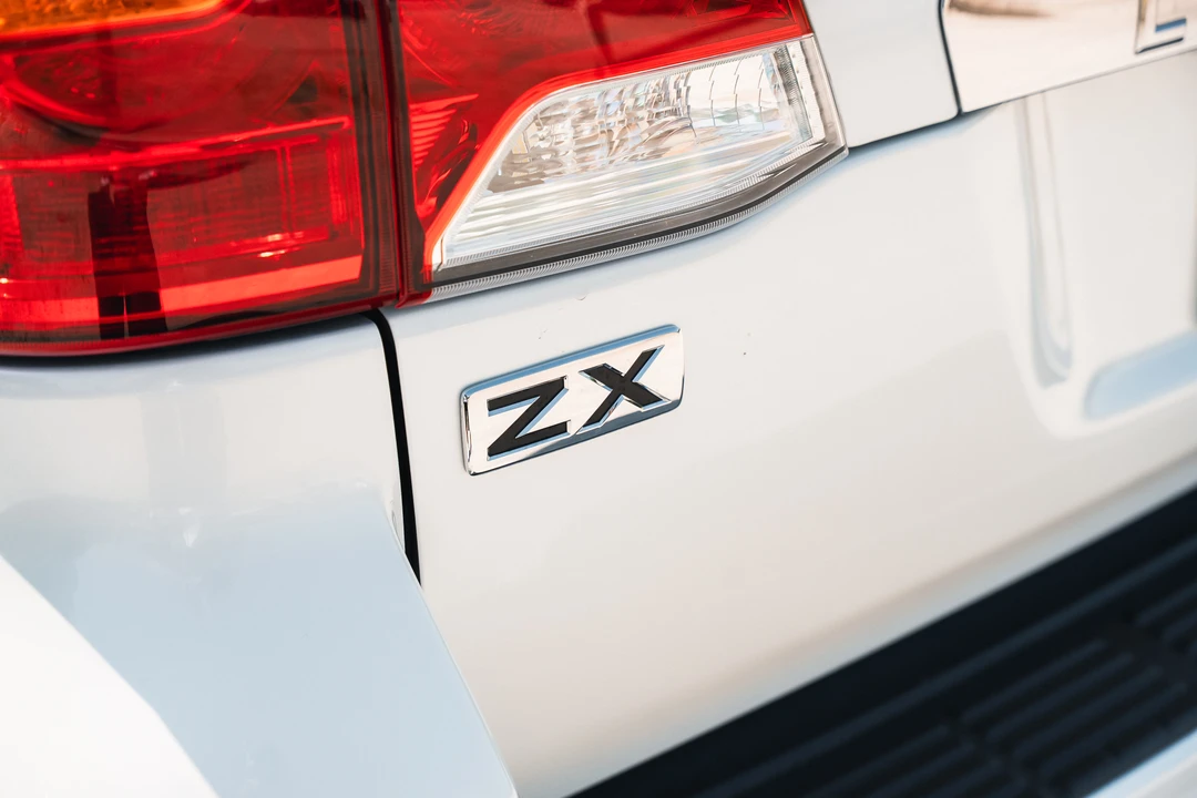 2015 Toyota J200 Land Cruiser - Image 25 of 31