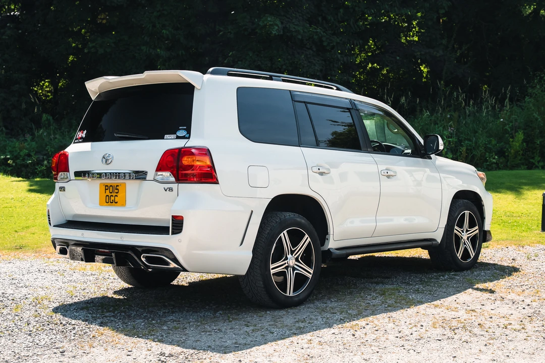 2015 Toyota J200 Land Cruiser - Image 5 of 31