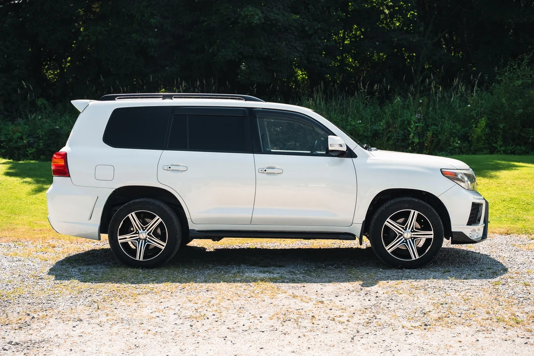 2015 Toyota J200 Land Cruiser - Image 4 of 31