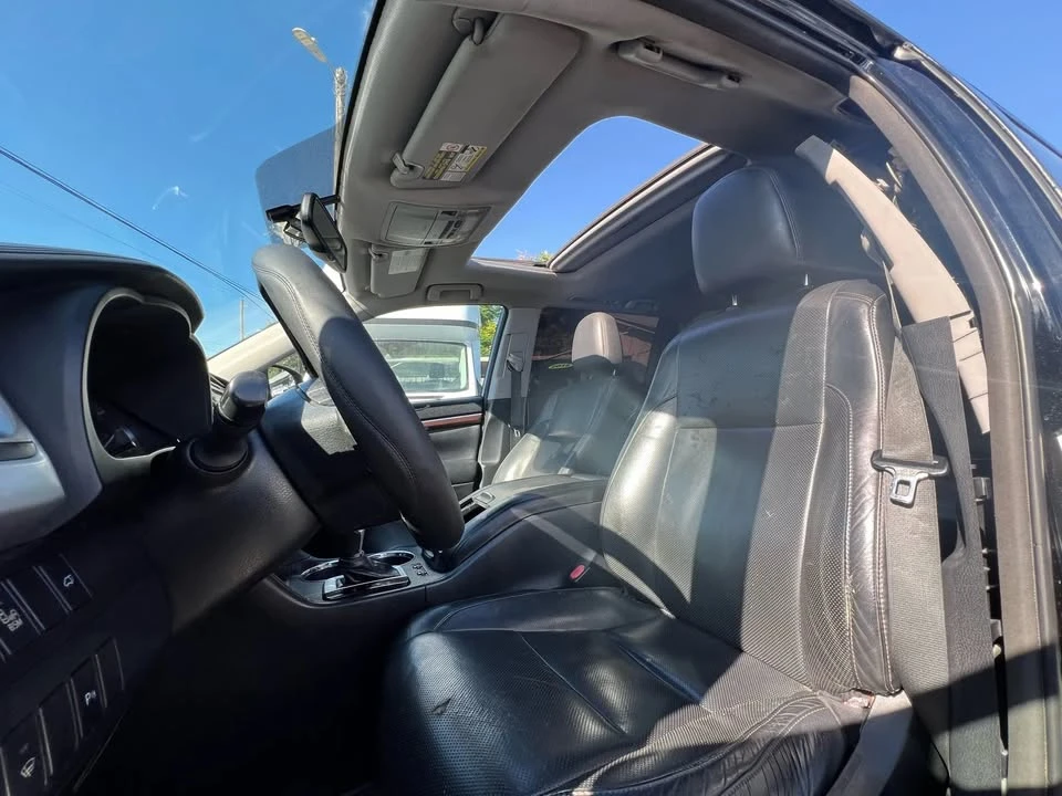 2015 Toyota Highlander - Image 17 of 20