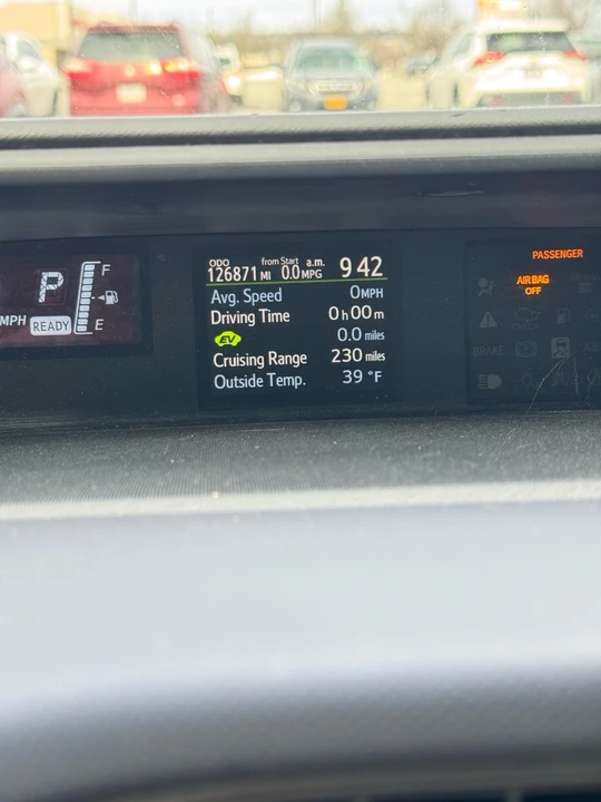 2015 Toyota Prius - Image 5 of 5