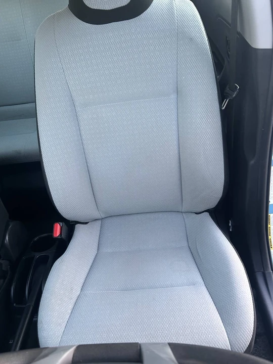 2015 Toyota Prius - Image 12 of 21