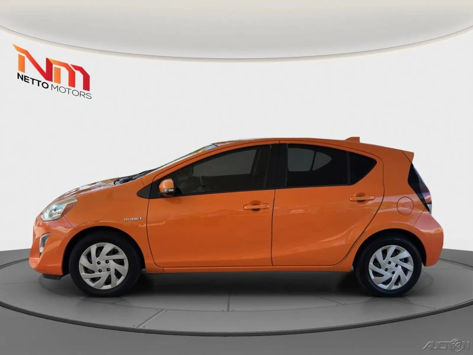 2015 Toyota Prius 3rd Gen - Image 2 of 21