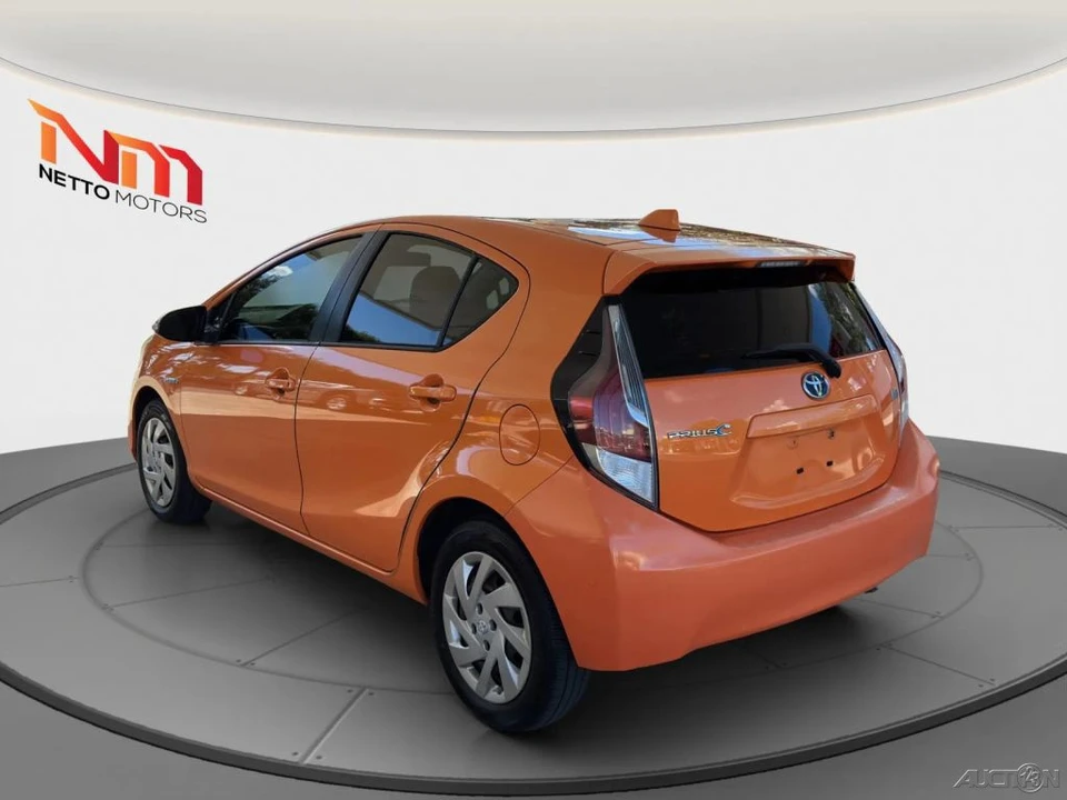 2015 Toyota Prius 3rd Gen - Image 3 of 21