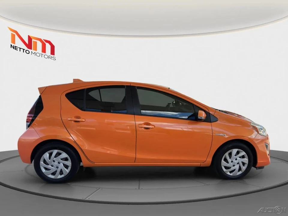 2015 Toyota Prius 3rd Gen - Image 6 of 21
