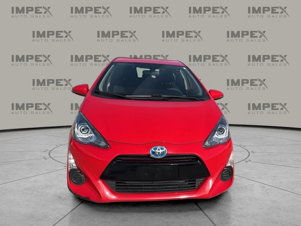 2015 Toyota Prius - Image 8 of 21
