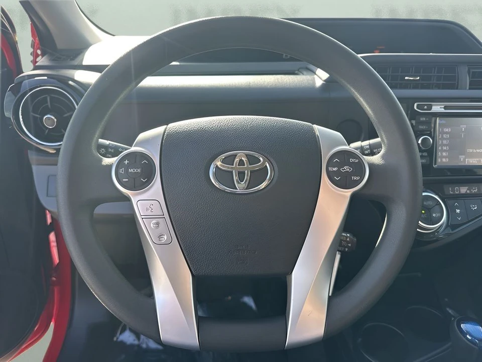 2015 Toyota Prius - Image 14 of 21