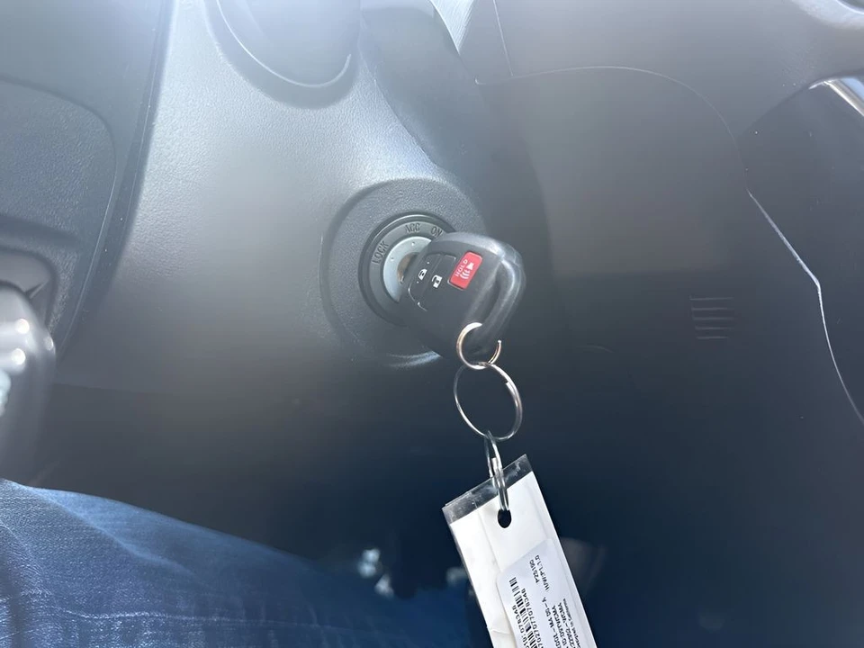 2015 Toyota Prius - Image 20 of 21