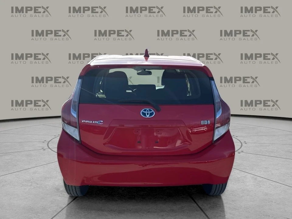 2015 Toyota Prius - Image 4 of 21