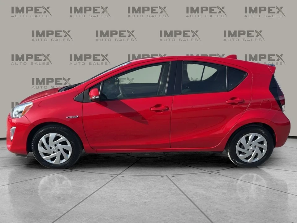 2015 Toyota Prius - Image 2 of 21