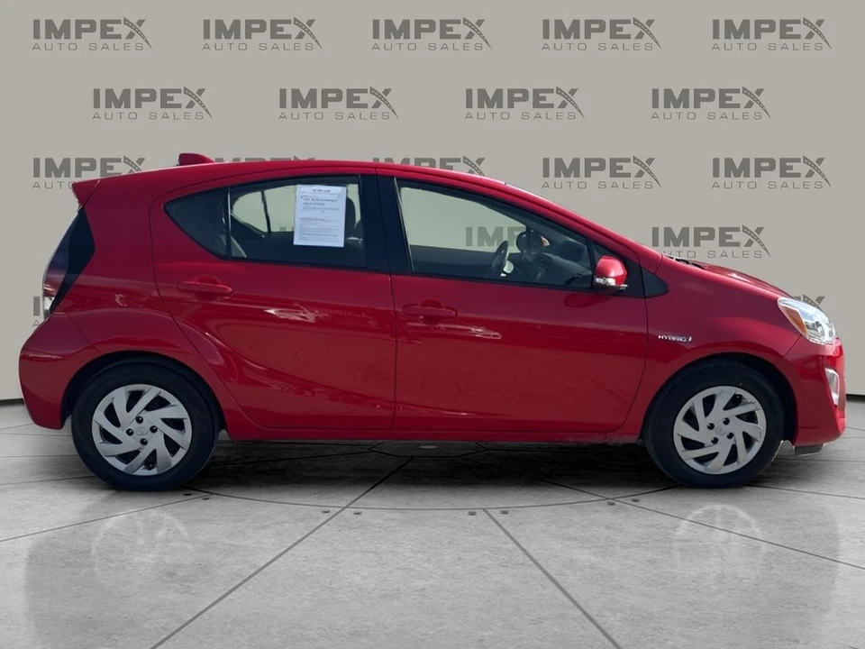 2015 Toyota Prius - Image 6 of 21