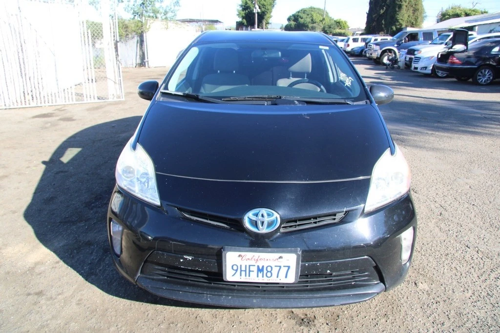 2015 Toyota Prius 3rd Gen - Image 9 of 21