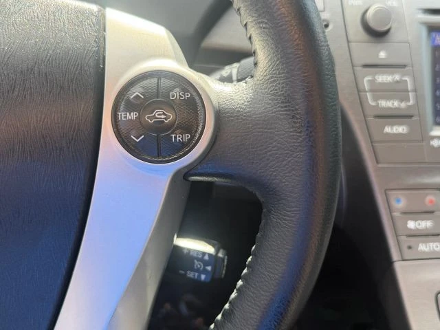 2015 Toyota Prius 3rd Gen - Image 18 of 21