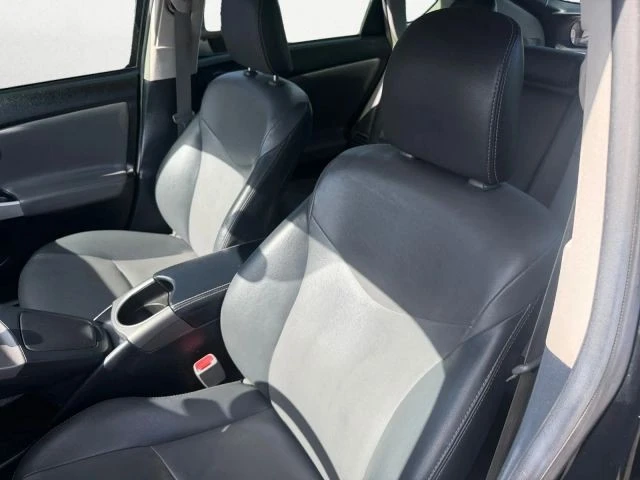 2015 Toyota Prius 3rd Gen - Image 15 of 21