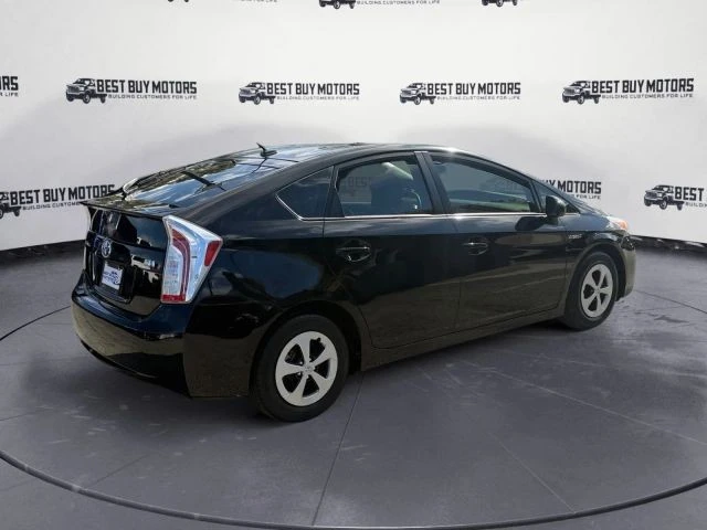 2015 Toyota Prius 3rd Gen - Image 8 of 21
