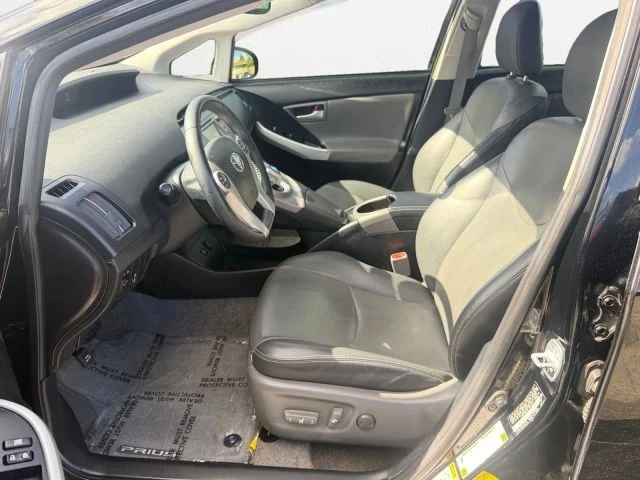 2015 Toyota Prius 3rd Gen - Image 11 of 21