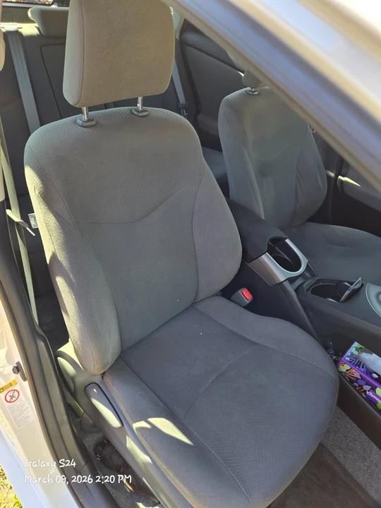 2015 Toyota Prius 3rd Gen - Image 16 of 21