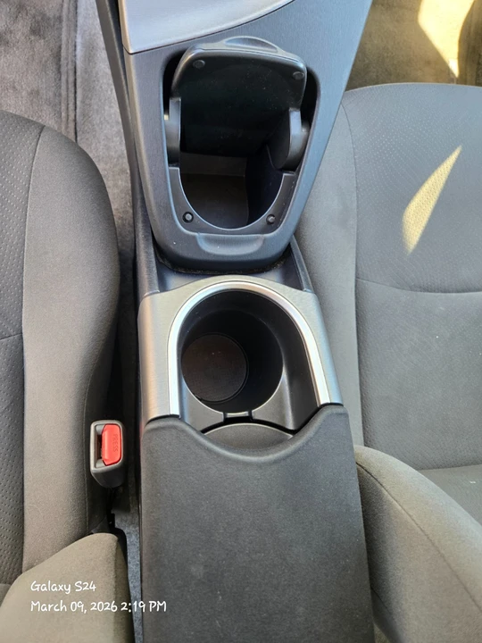 2015 Toyota Prius 3rd Gen - Image 14 of 21
