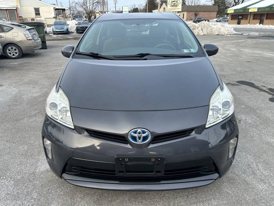 2015 Toyota Prius 3rd Gen - Image 2 of 21