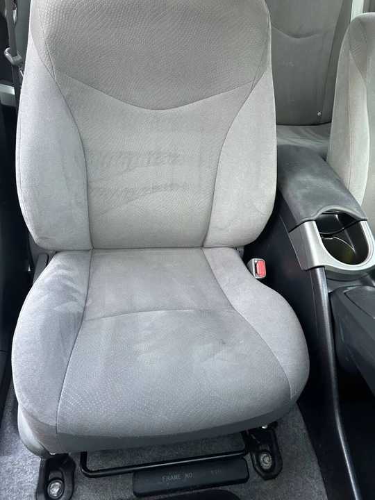 2015 Toyota Prius 3rd Gen - Image 19 of 21