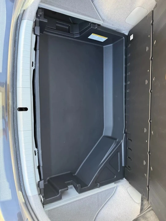 2015 Toyota Prius 3rd Gen - Image 12 of 20