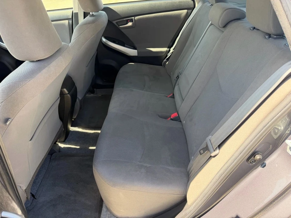 2015 Toyota Prius 3rd Gen - Image 10 of 20