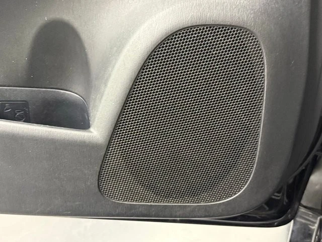 2015 Toyota Prius 3rd Gen - Image 15 of 21