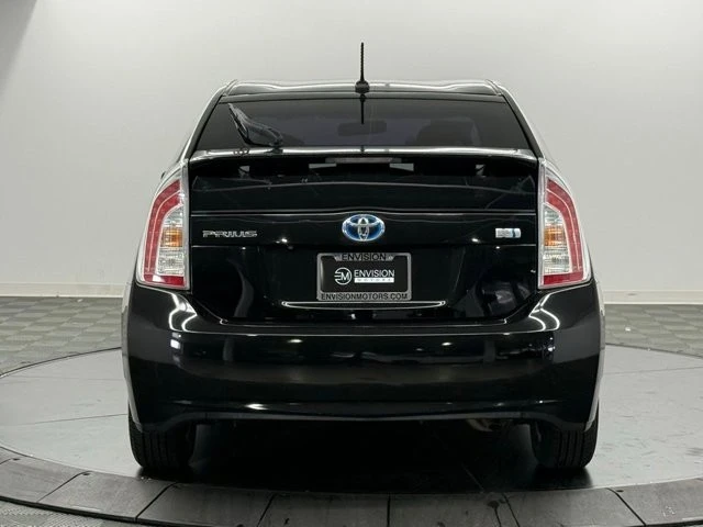 2015 Toyota Prius 3rd Gen - Image 8 of 21