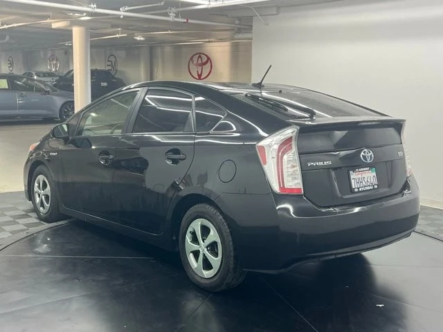 2015 Toyota Prius 3rd Gen - Image 6 of 10
